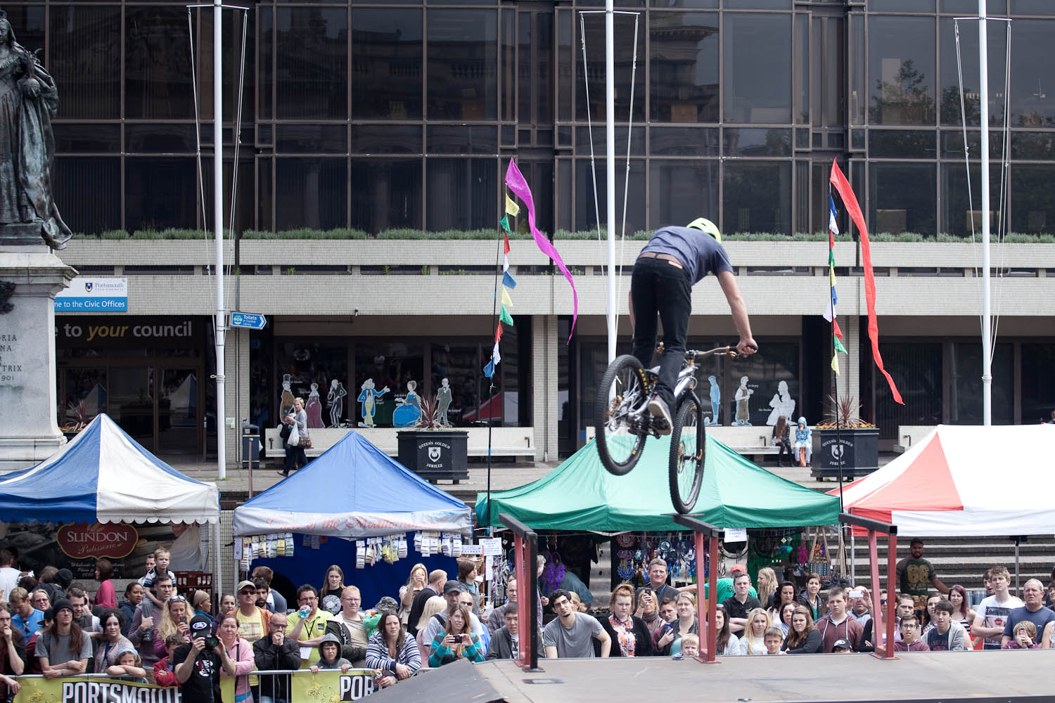 Portsmouth Street Games by Scott Ellison