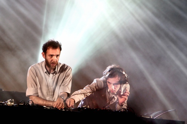 2ManyDJS