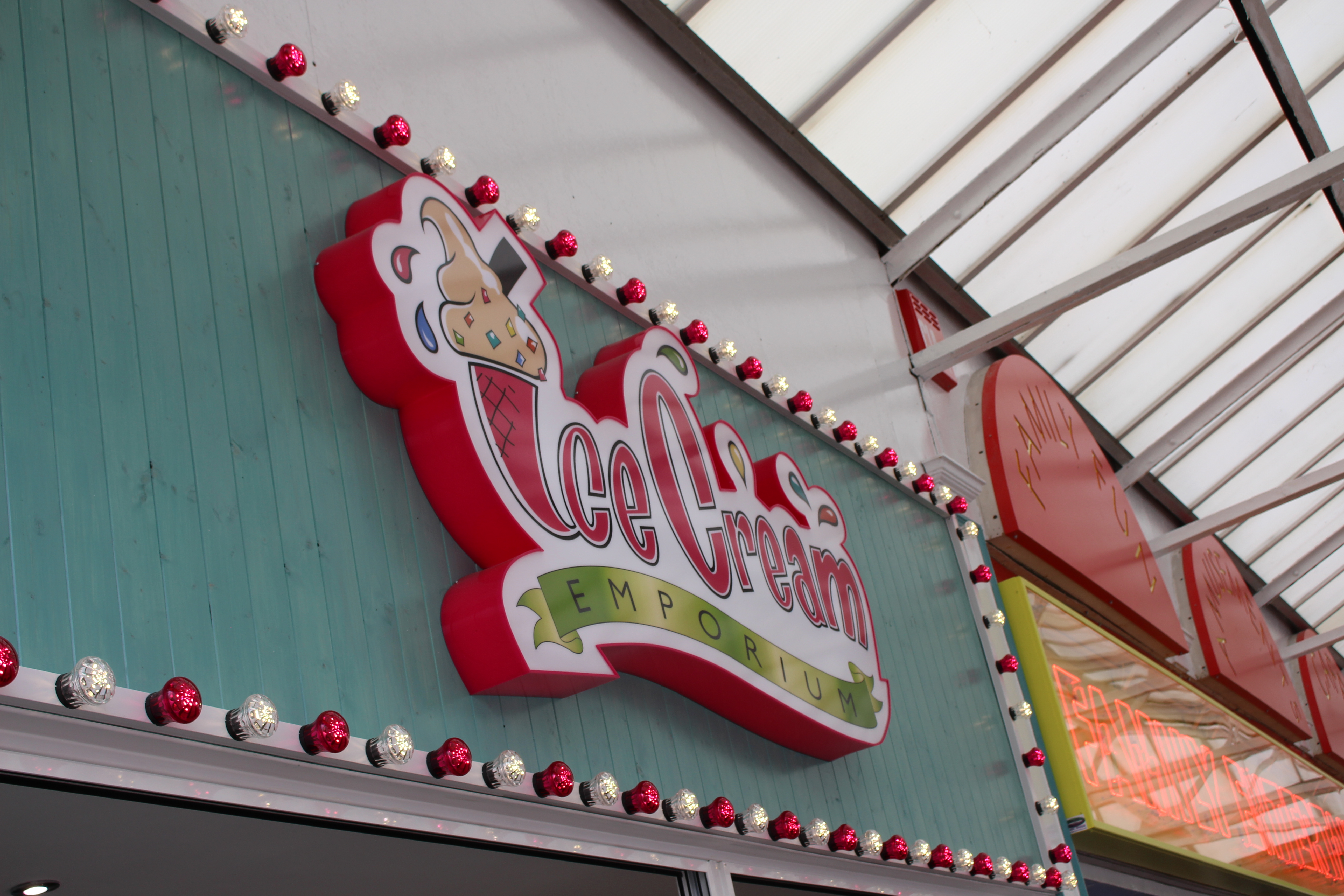 Ice cream parlour, South Parade Pier