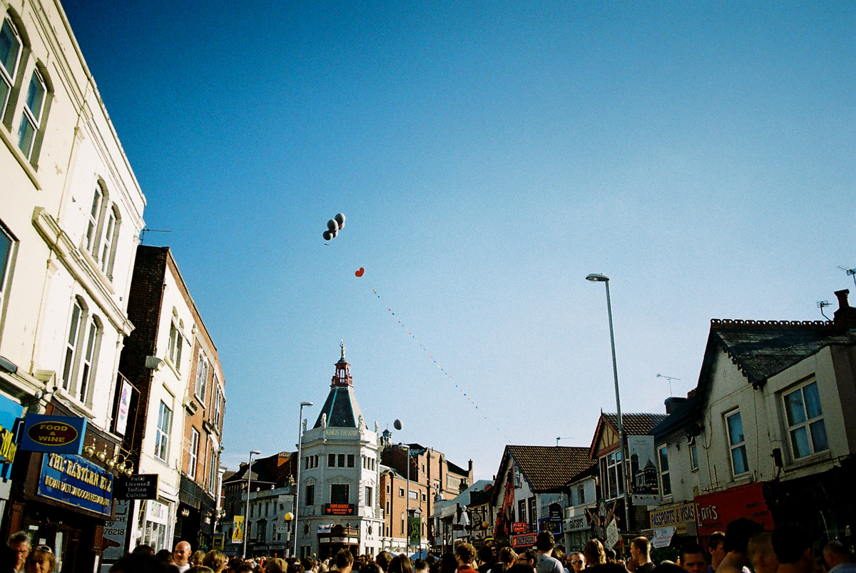 Love Albert Road Day 2009 by Paul Gonella