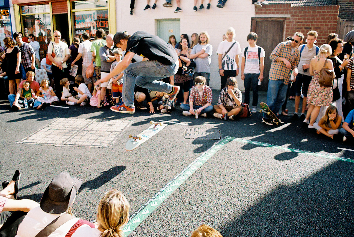 Love Albert Road Day 2009 by Paul Gonella