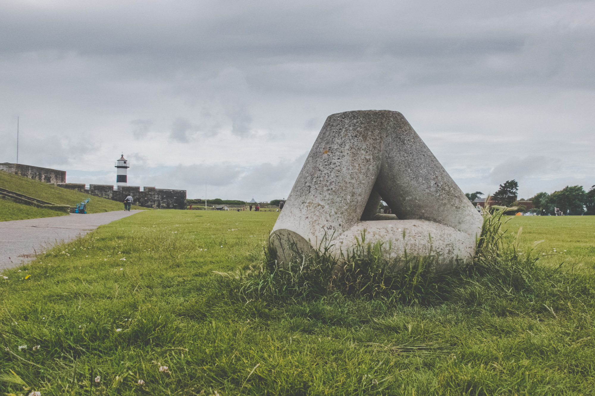 The Castle Field John Maine sculpture with SOuthsea Castle and Lighthouse in the background