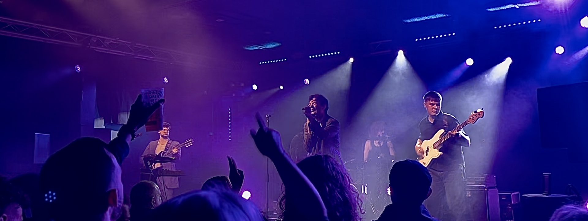 Hallan performing at the Wedgewood Rooms